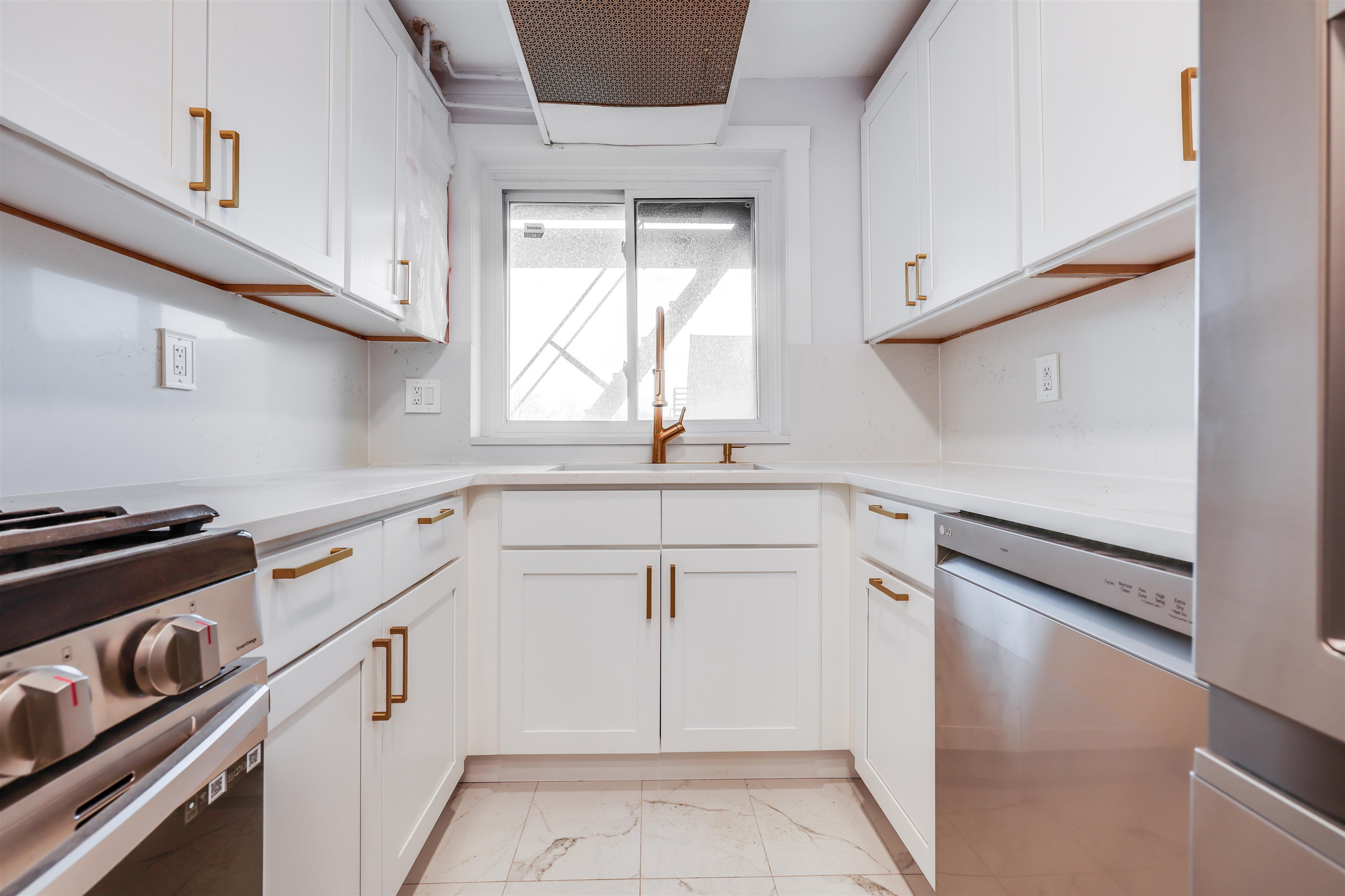 70 West 32nd St #3A, Bayonne, New Jersey image 18