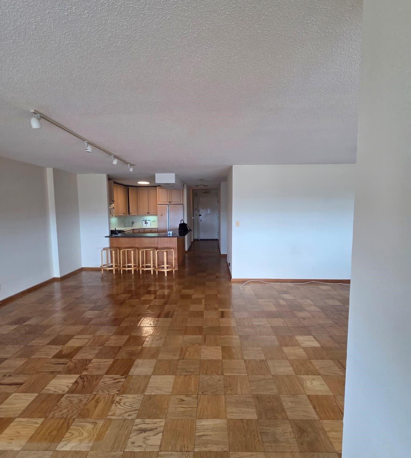 7000 BLVD EAST 39F