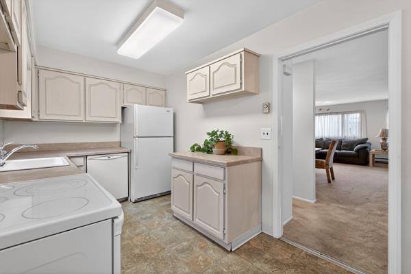 195 AVENUE A - Photo 4