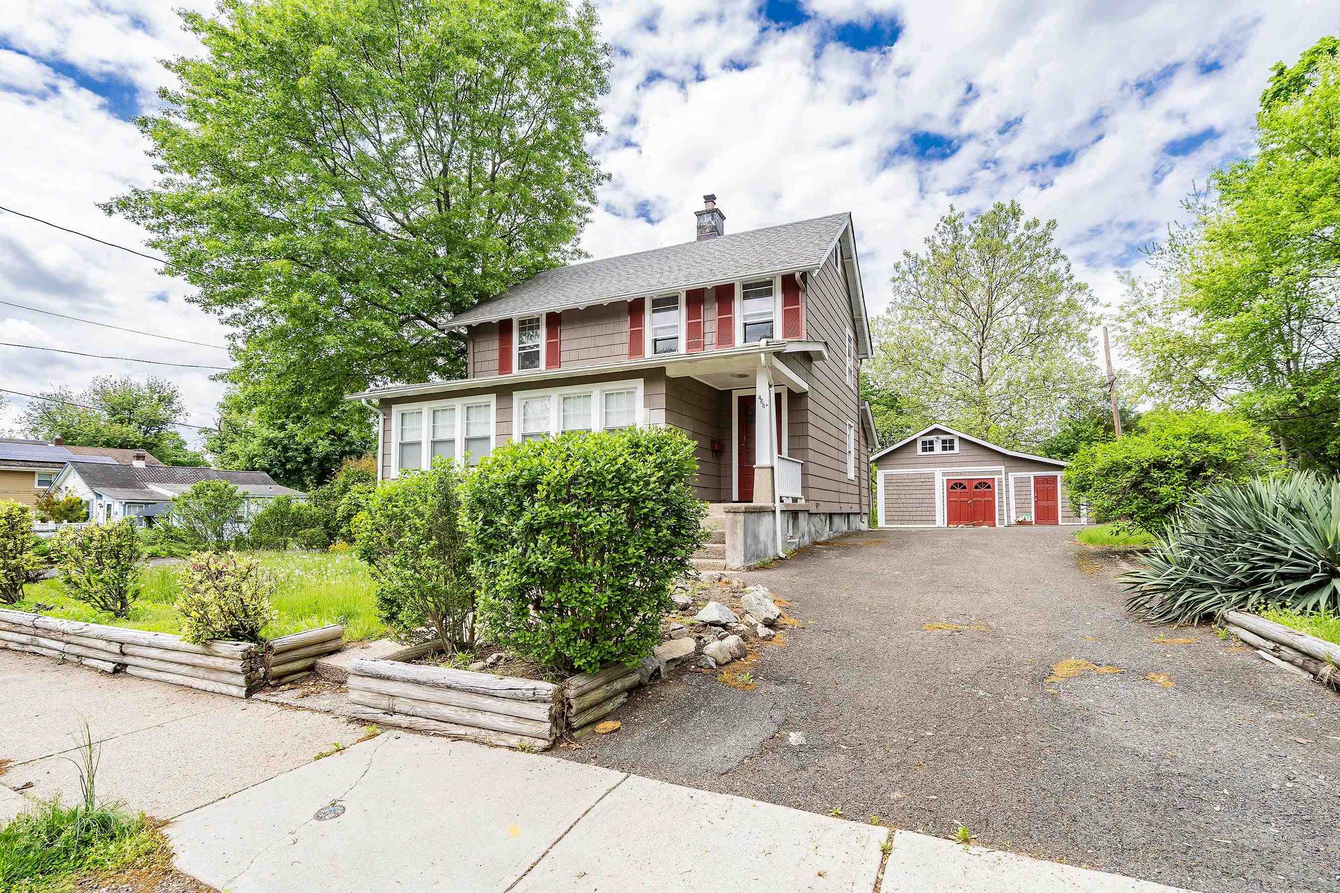 468 Van Buren St, Ridgewood, New Jersey image 3