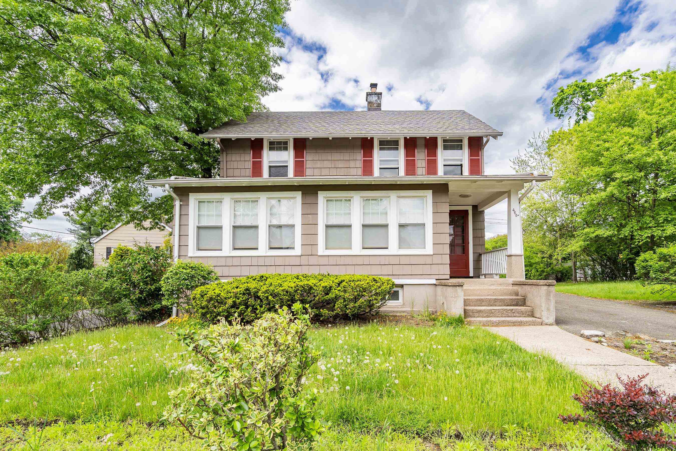468 Van Buren St, Ridgewood, New Jersey image 2