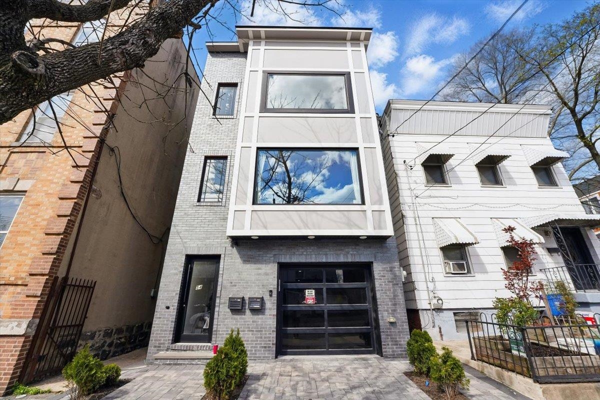 54 Logan Ave #1, Jersey City, New Jersey image 1
