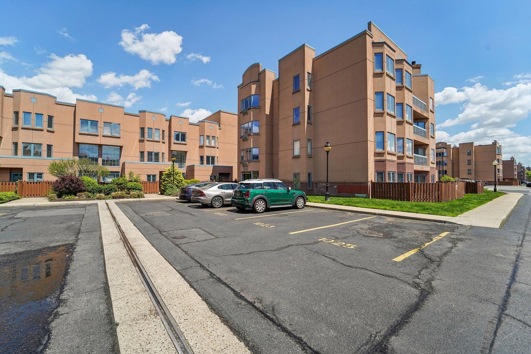 503 Ellery Ct #503, Edgewater, New Jersey image 38