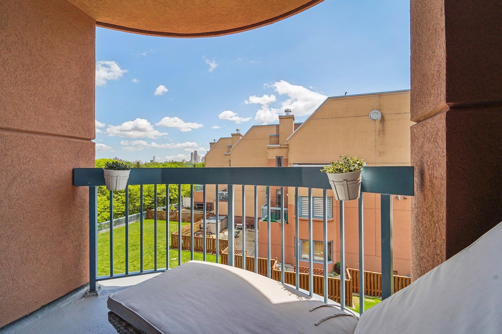 503 Ellery Ct #503, Edgewater, New Jersey image 18