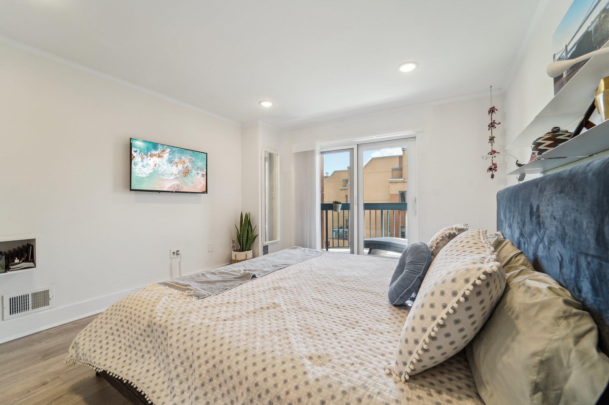 503 Ellery Ct #503, Edgewater, New Jersey image 16
