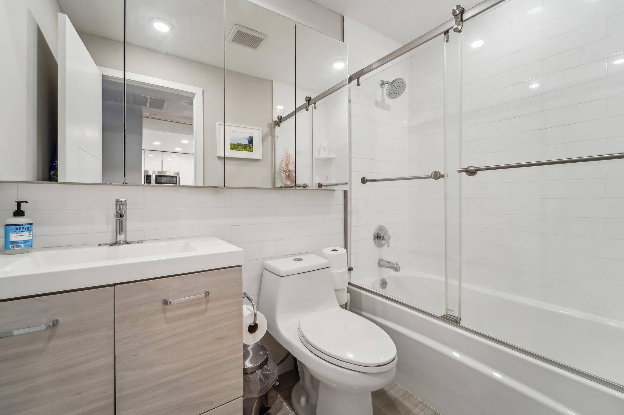 503 Ellery Ct #503, Edgewater, New Jersey image 13