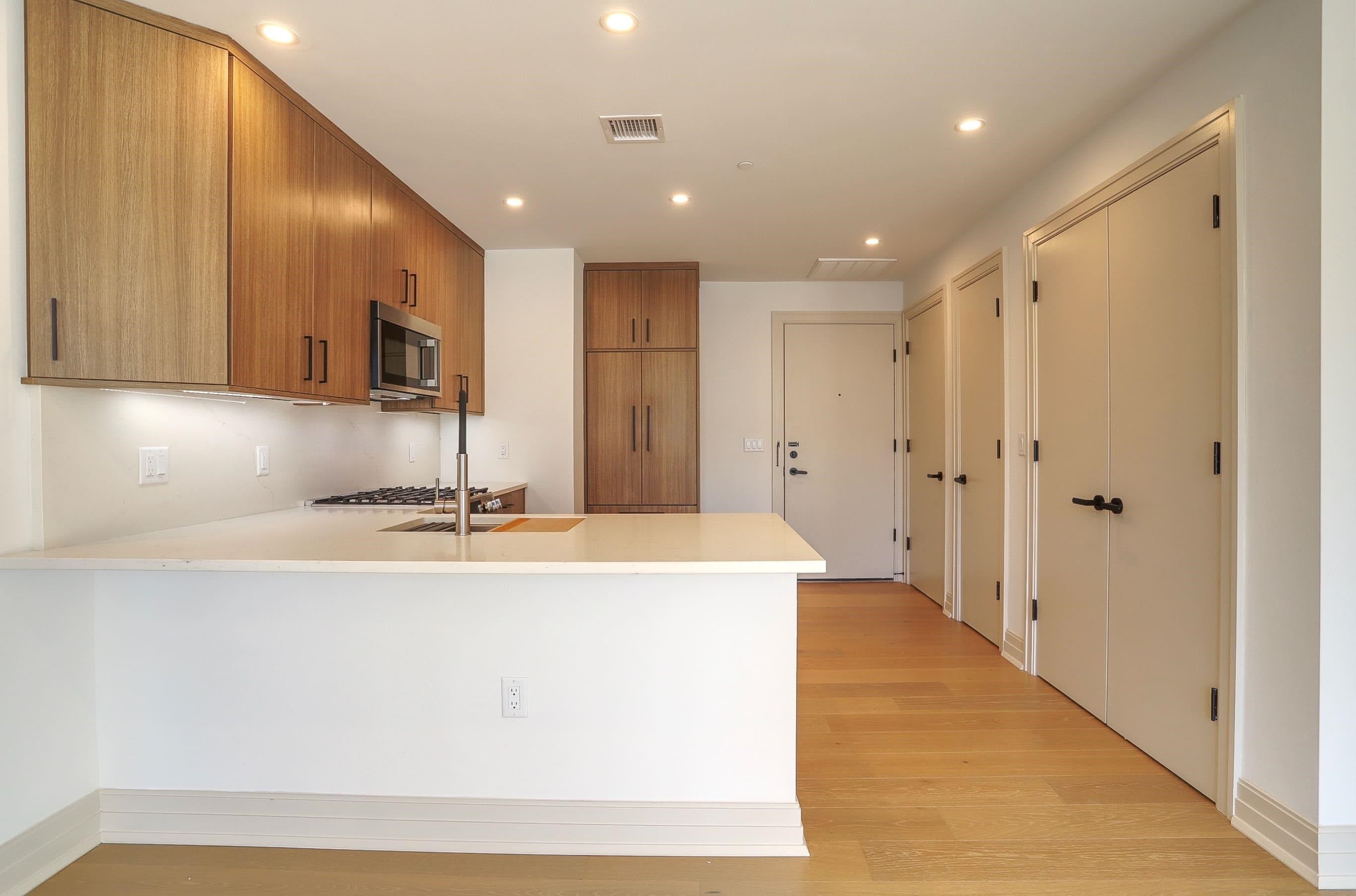 Search Homes 4 921 MADISON ST 303