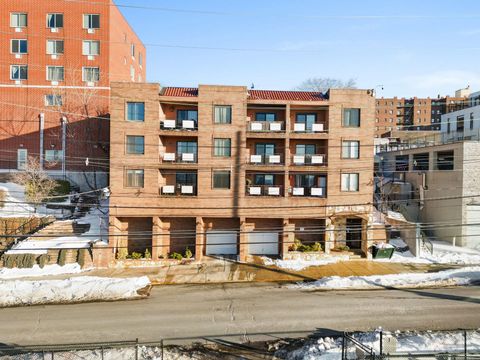 Condo For Sale - 1906 Paterson Plank Rd #3D<br/> North Bergen, NJ 07047