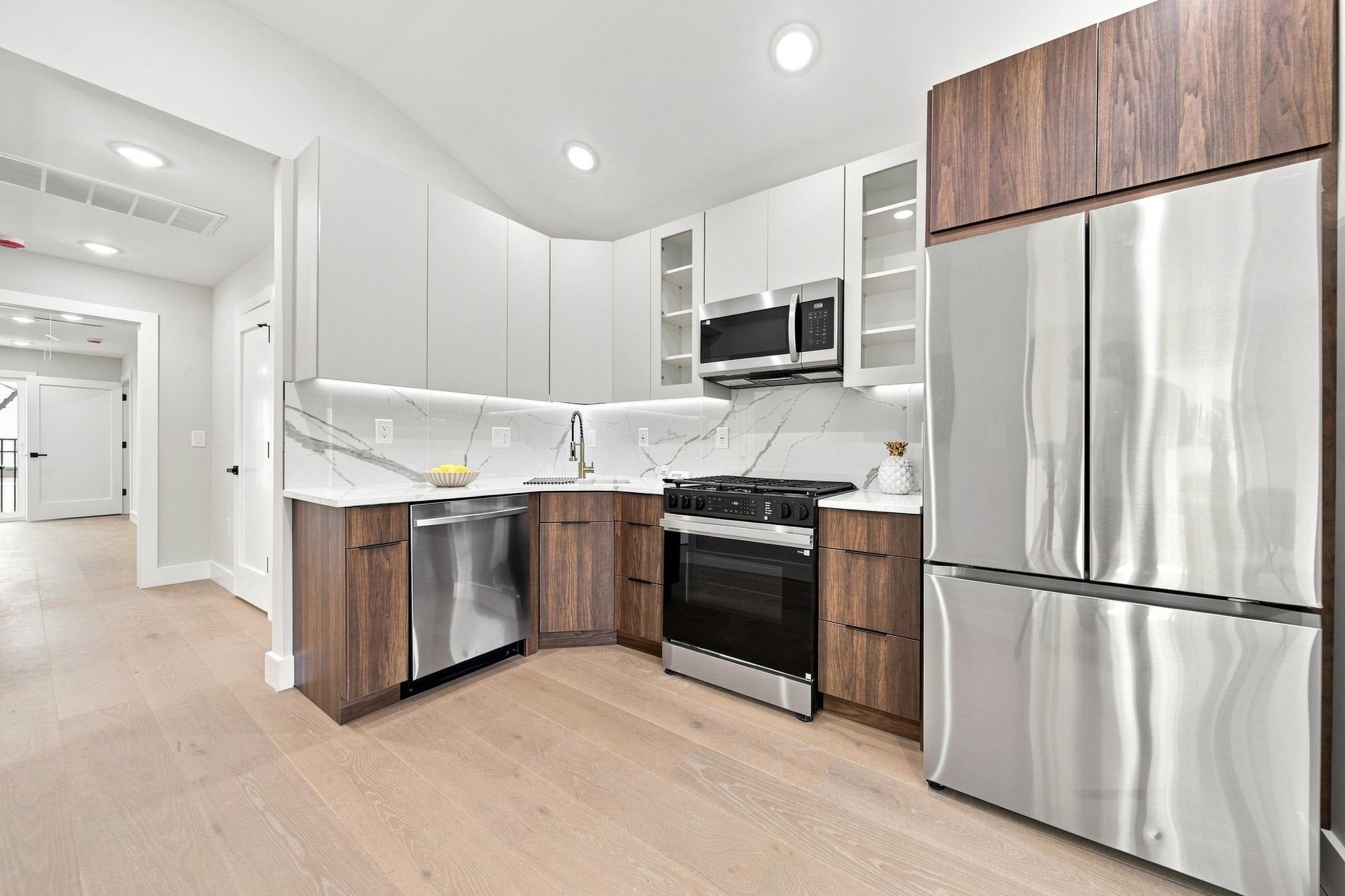 181 WEBSTER AVE