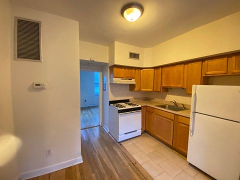 Condo For Rent - 276 1st St #1<br/> Jersey City, NJ 07302