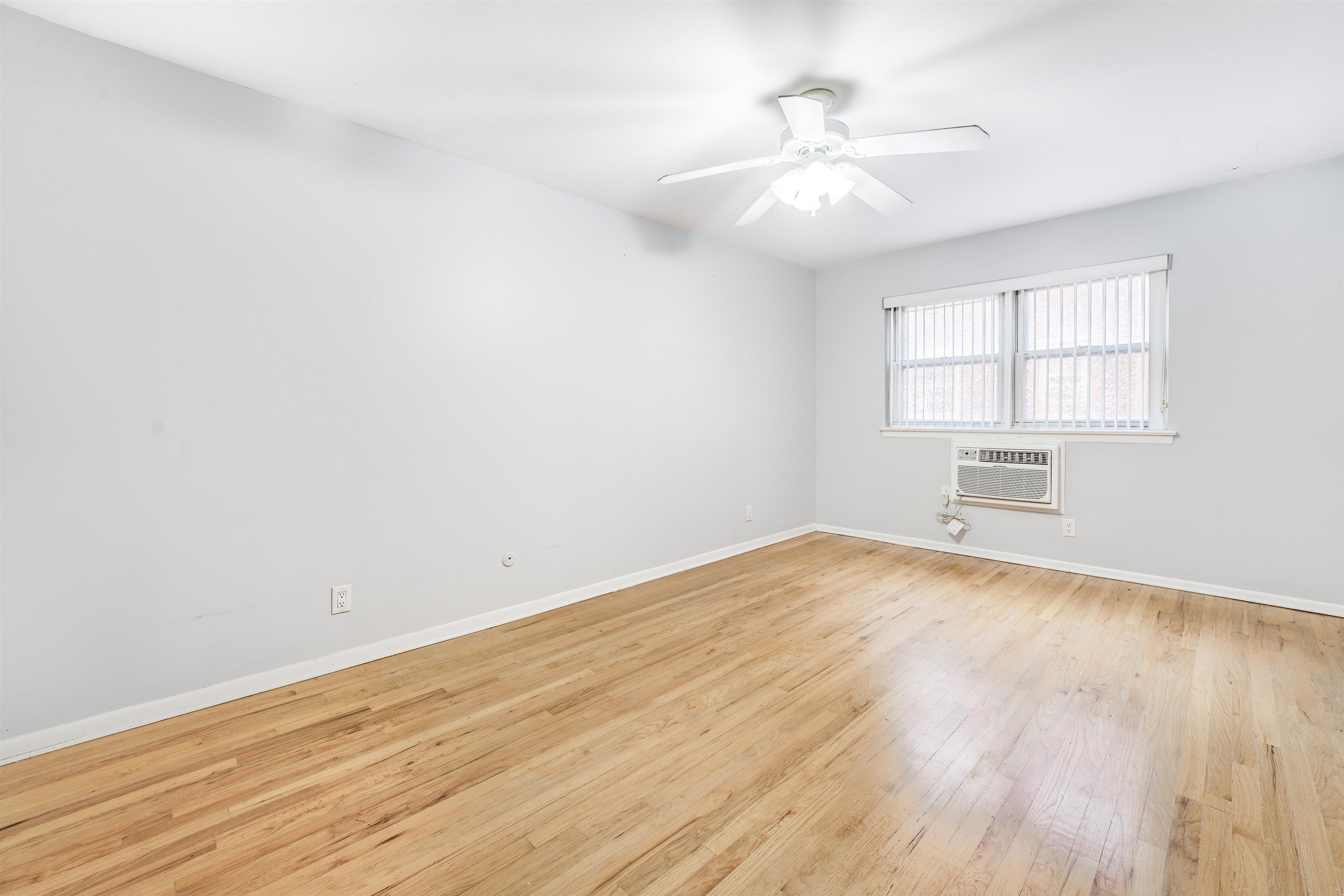 214 Avenue A #207, Bayonne, New Jersey image 10