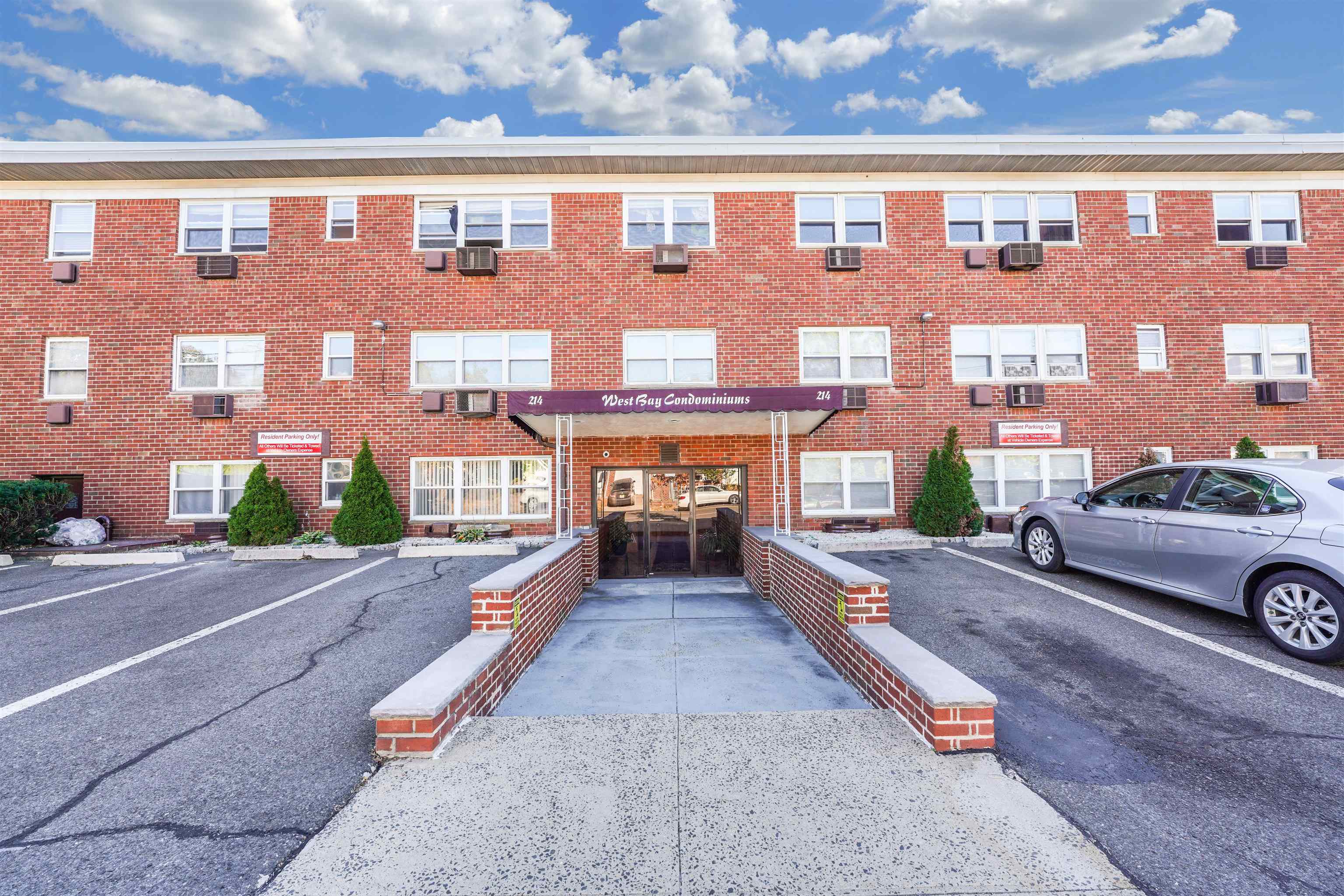 214 Avenue A #207, Bayonne, New Jersey image 1