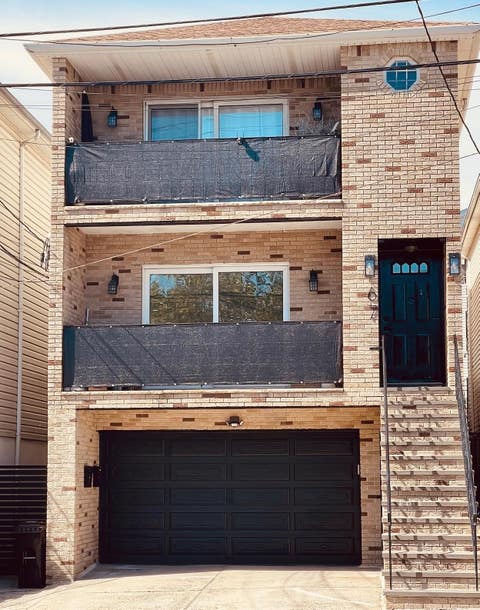 Multifamily For Rent - 67 71st St #2<br/> Hudson County, Guttenberg, NJ 07093