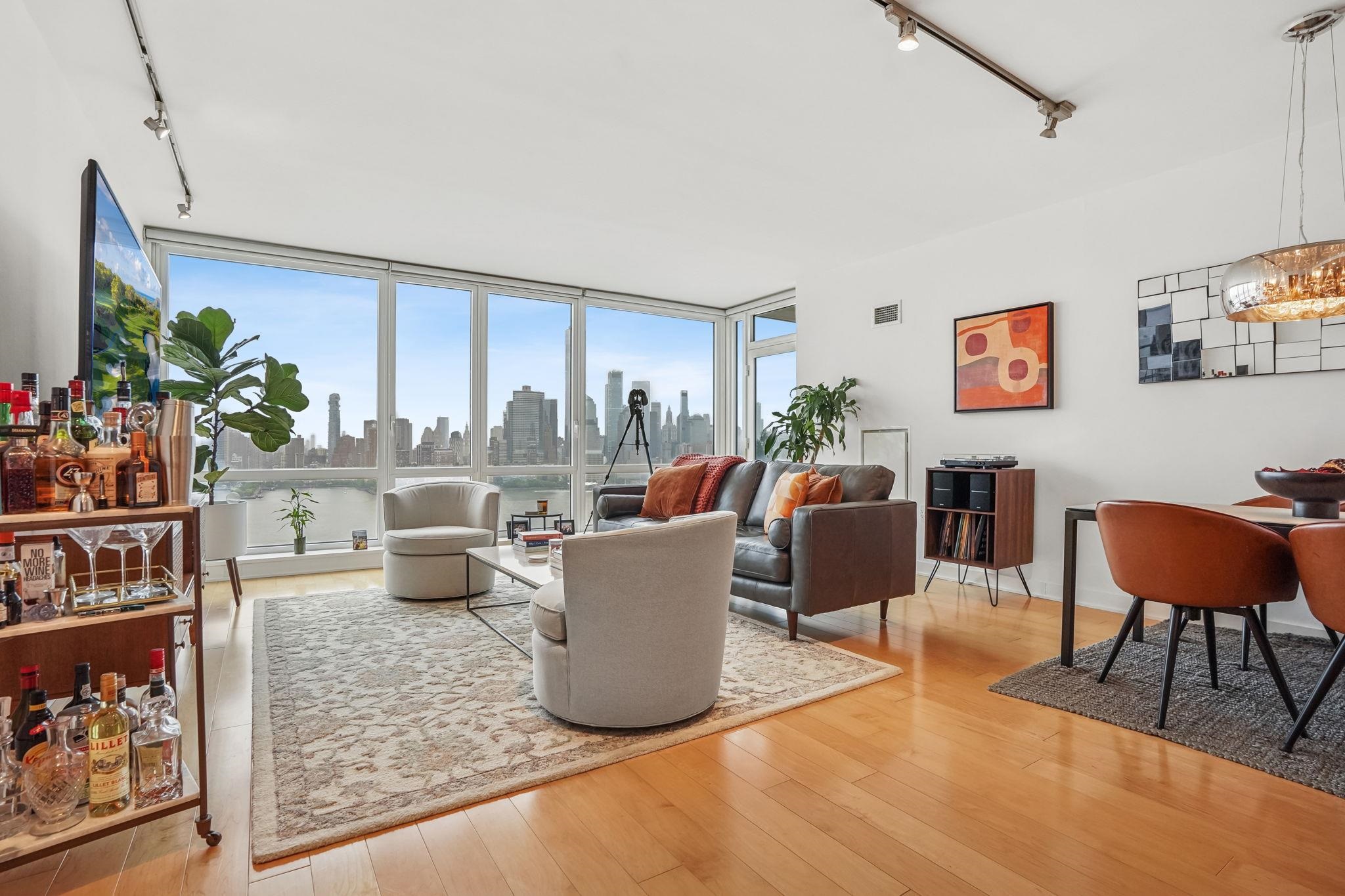 2 2ND ST 3103