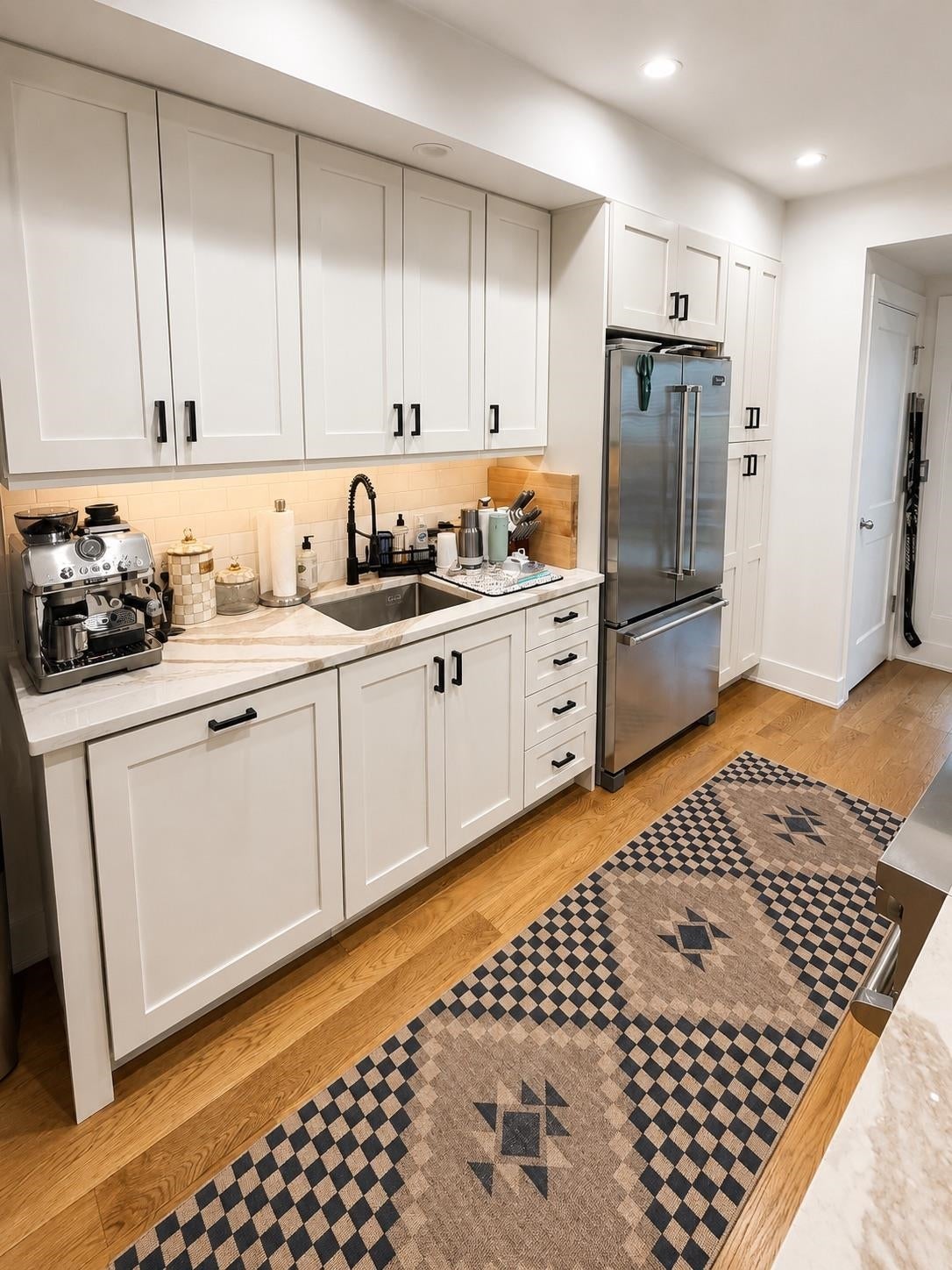 226 PARK AVE 1