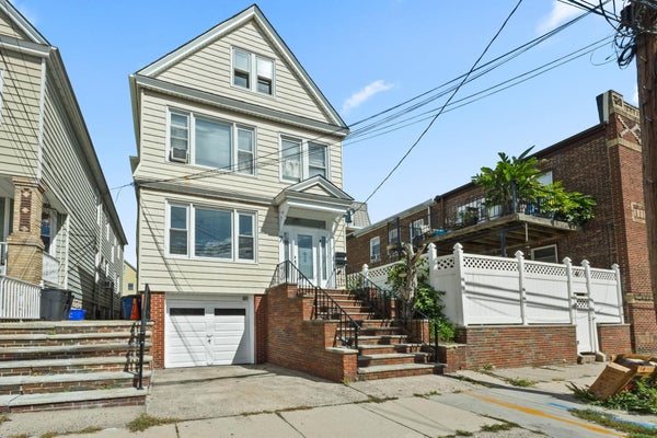 7 EDWARDS CT, BAYONNE, NJ 07002 - Image 05cb8ea38b3af8dfbd7706dfe4fb0d94/75784328