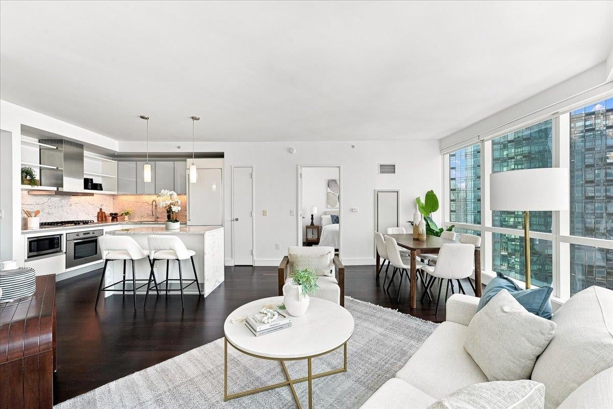 Search Homes 3 77 HUDSON ST 3110