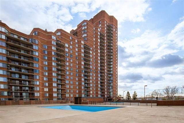 816 Harmon Cove Tower #816, Secaucus, New Jersey image 37