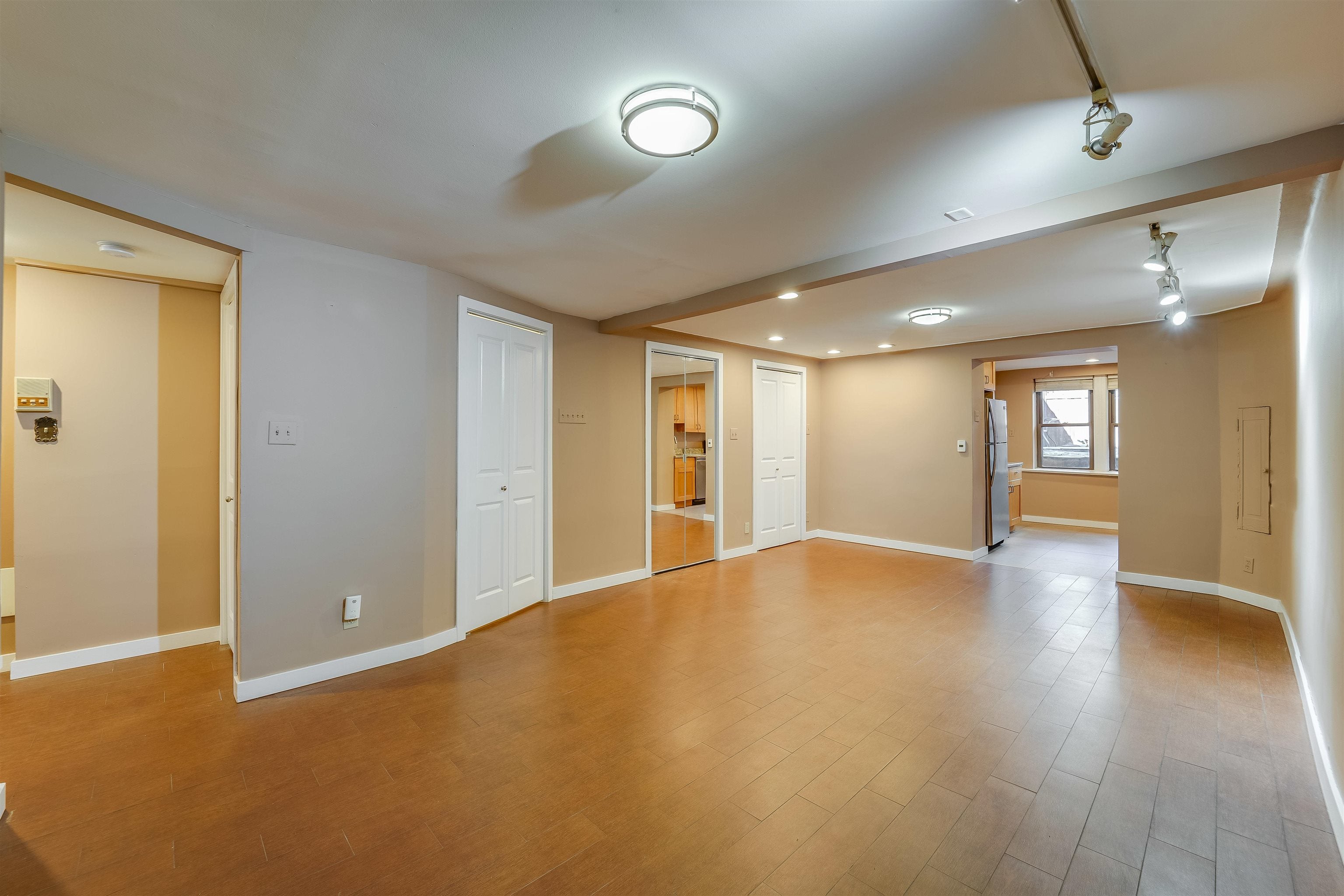 138 GARDEN ST 1