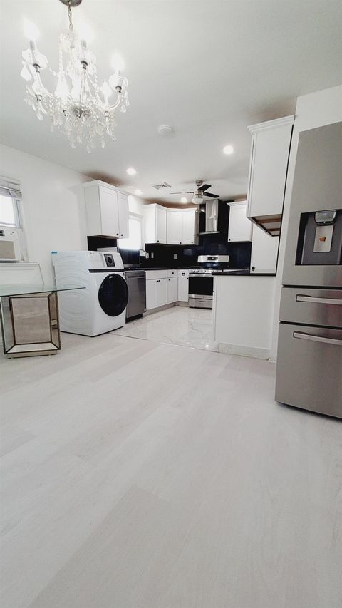 Homes For Rent - 23 Arn Terrace<br/> Secaucus, NJ 07094