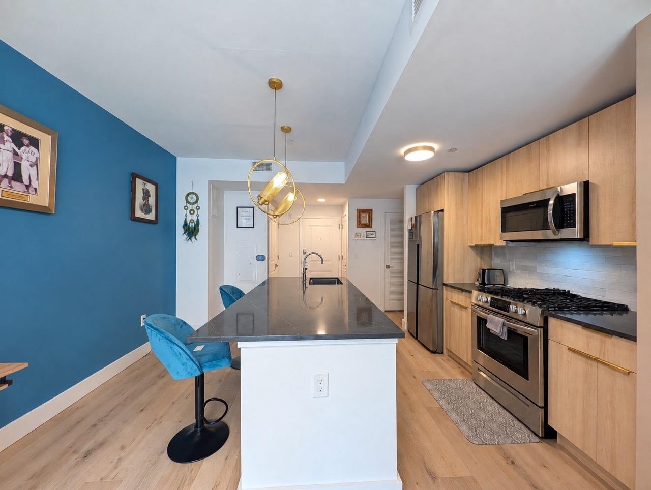 Search Homes 2 348 BALDWIN AVE 301
