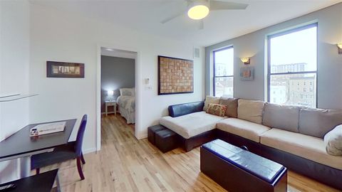 Featured picture for the property 260002139