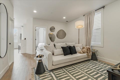 Homes For Rent - 97 Zabriskie St #1L<br/> Jersey City, NJ 07307