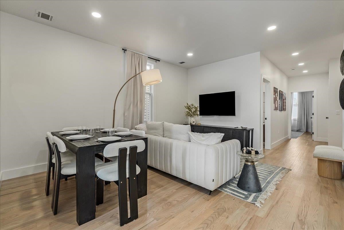 97-99 ZABRISKIE ST 1L