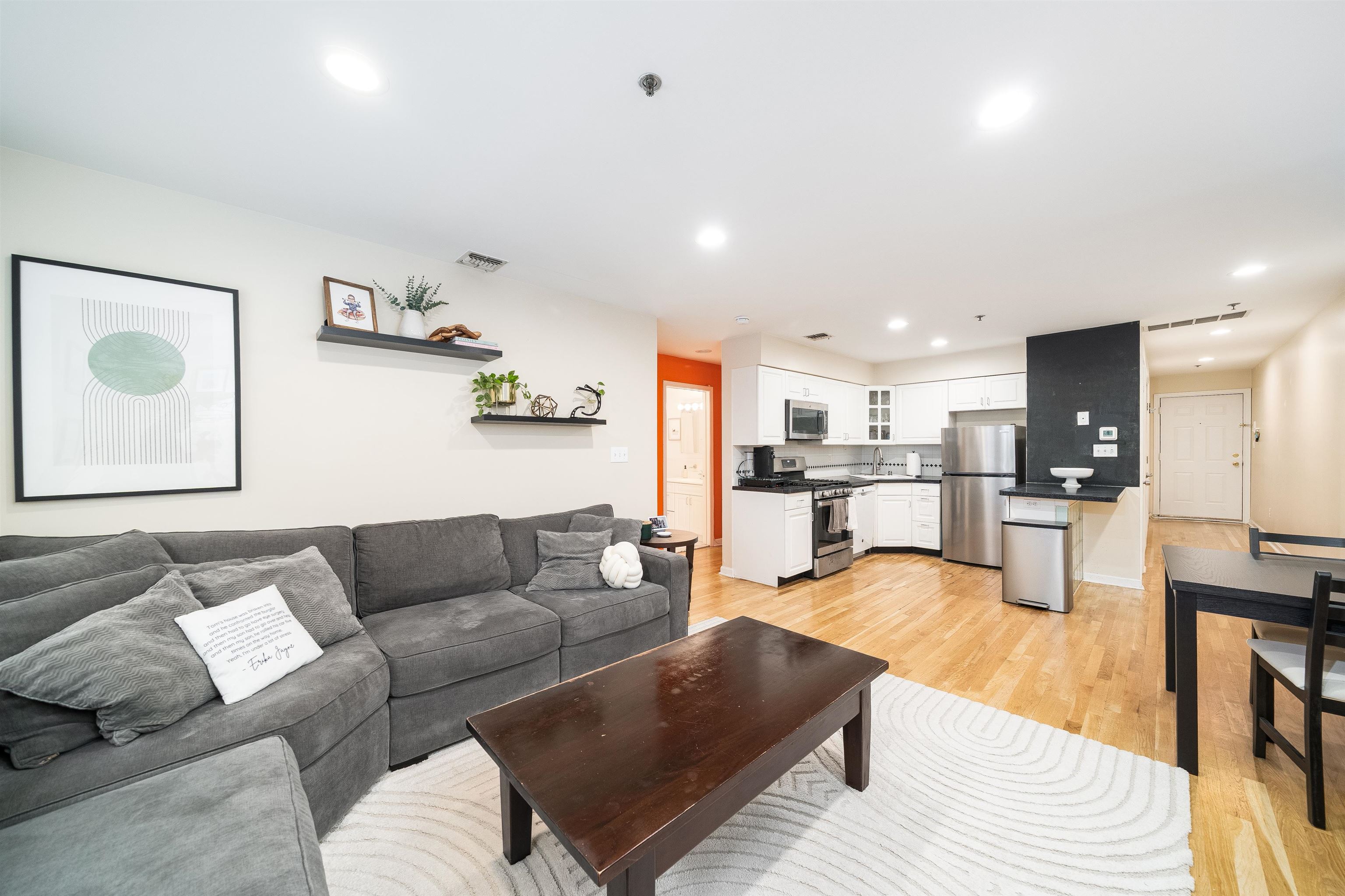 224 Hudson St #3B, Hoboken, New Jersey image 4