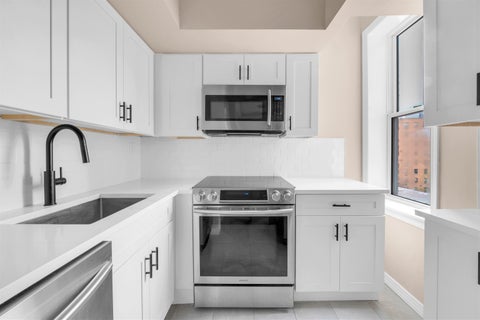 Condo For Sale - 6816 Bellevue Ave #3A<br/> Guttenberg, NJ 07093