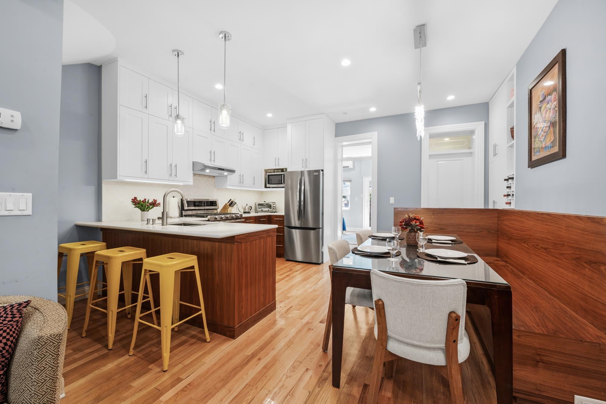 Search Homes 4 257 7TH ST