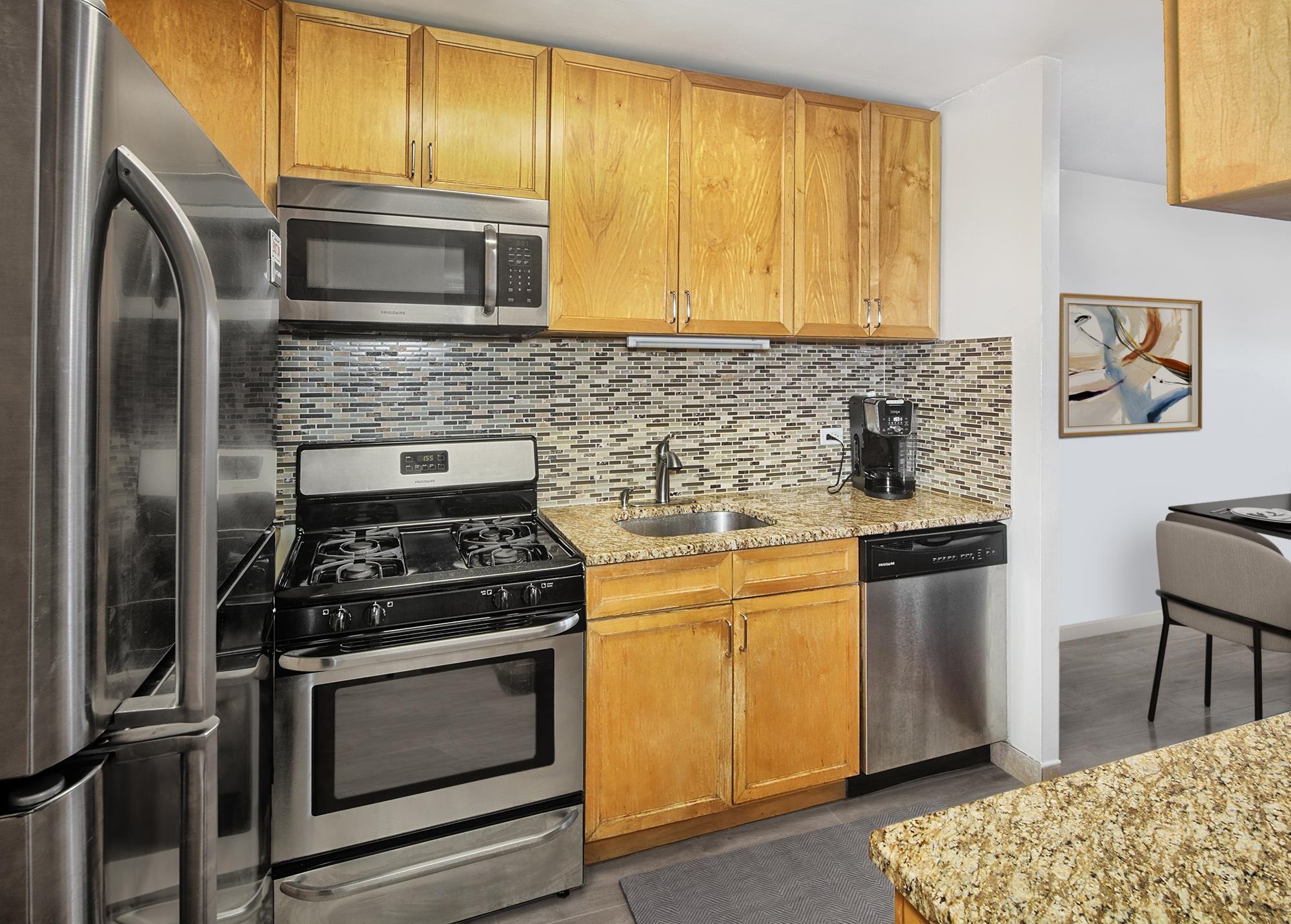 7000 Blvd East #28H, Guttenberg, New Jersey image 3