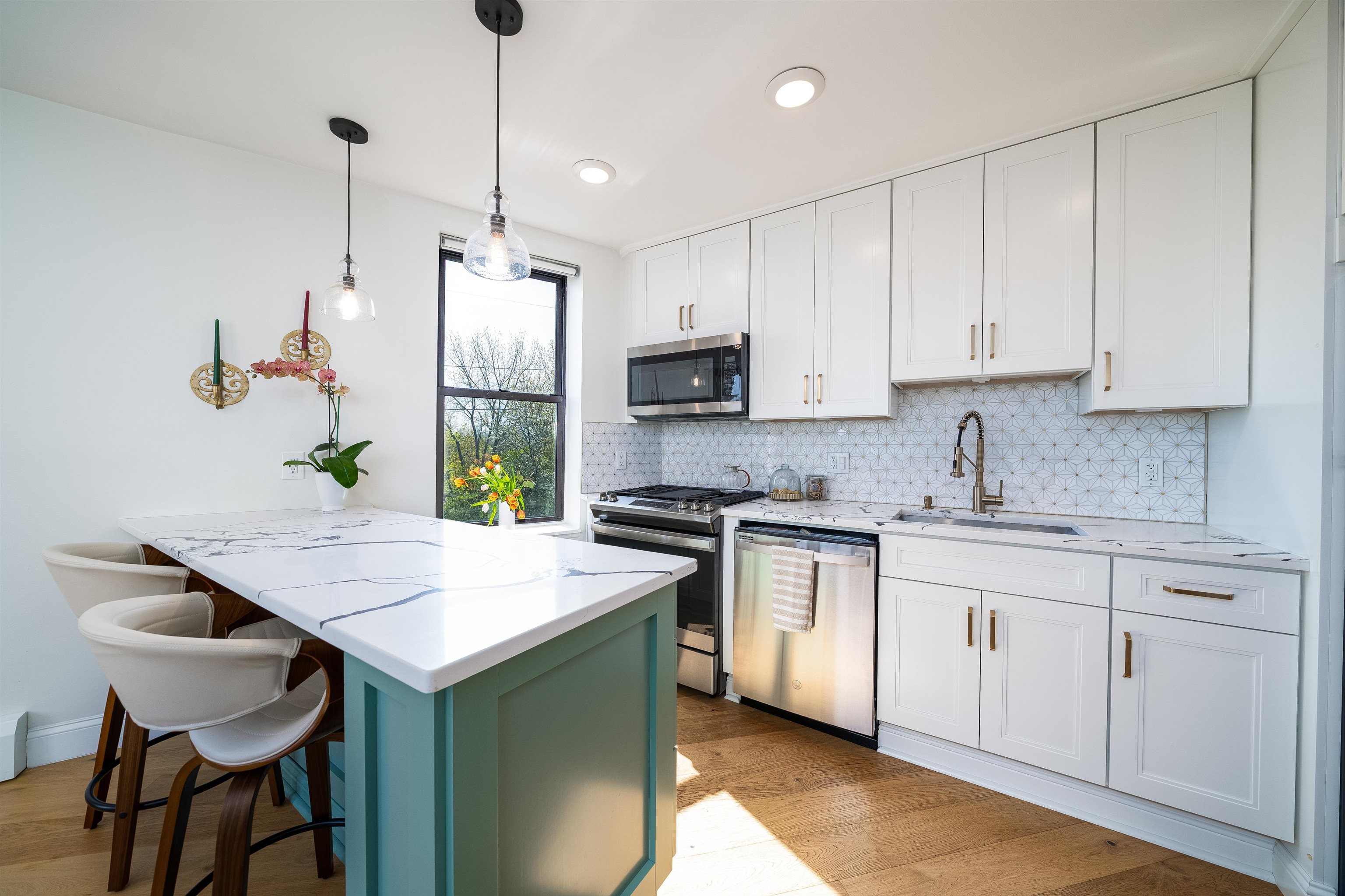 787 Summit Ave #16, Jersey City, New Jersey image 2