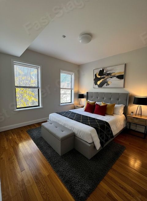 Condo For Rent - 65 Summit Ave #304<br/> Jersey City, NJ 07306