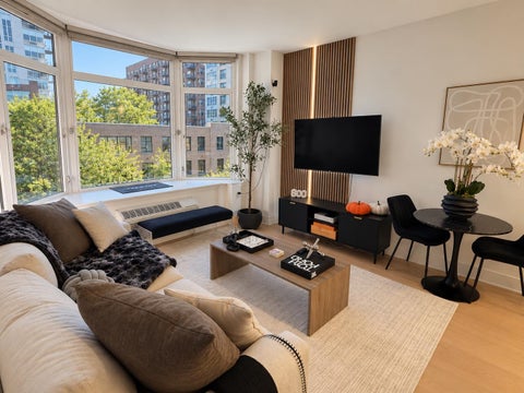 Homes For Rent - 1400 Hudson St #424<br/> Hoboken, NJ 07030
