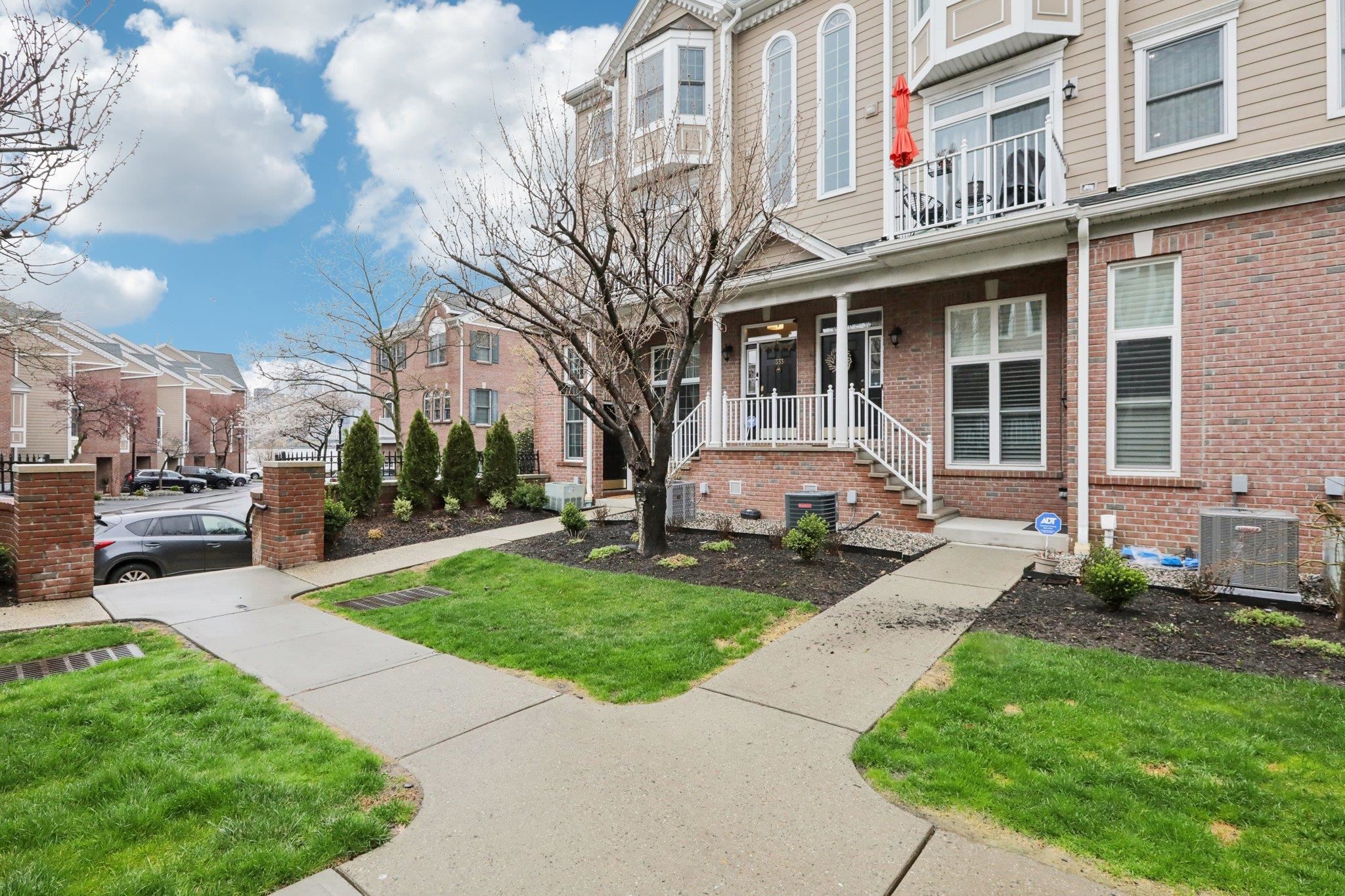 333 Oswego Ct #333, West New York, New Jersey image 41
