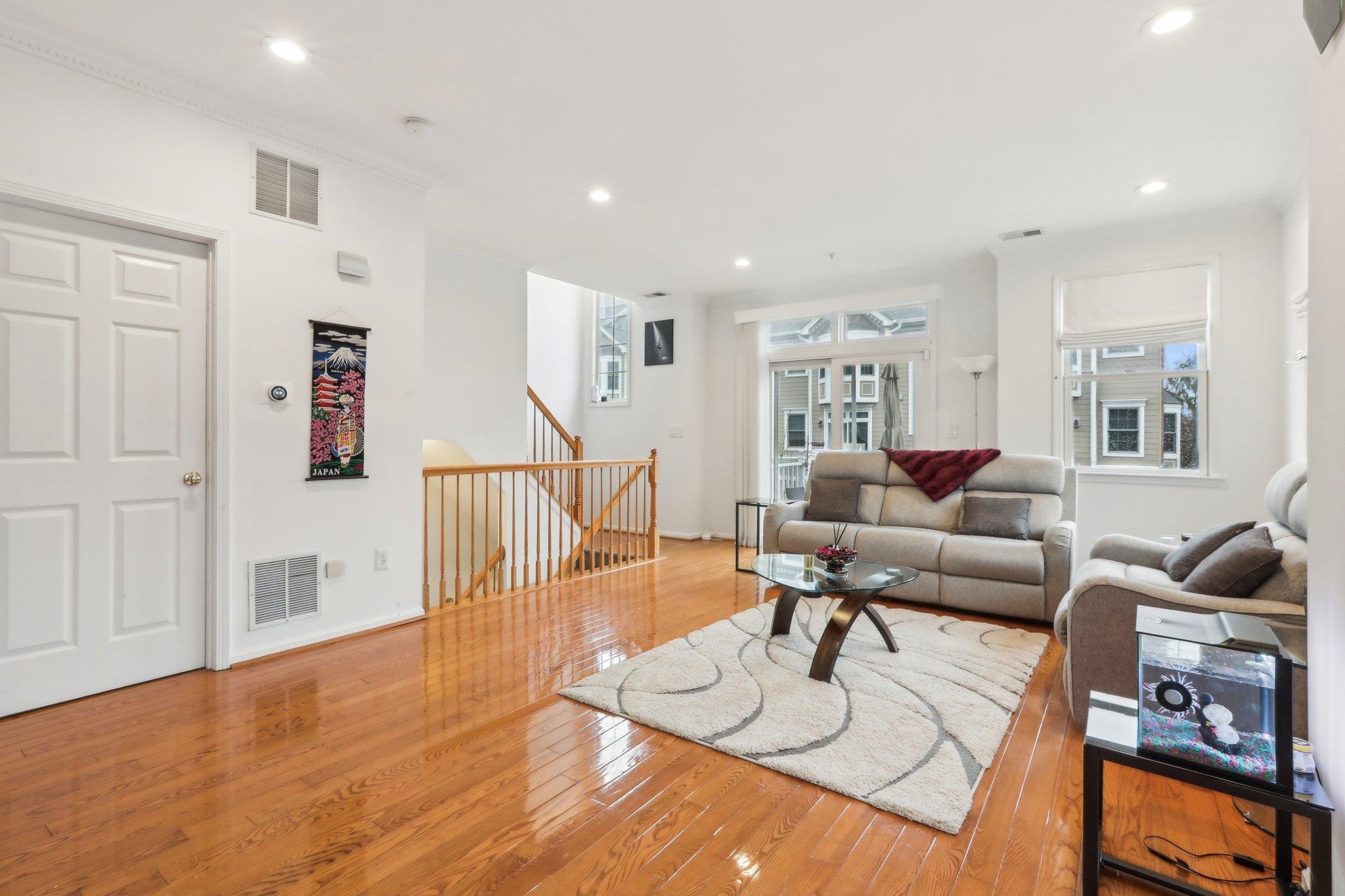 333 Oswego Ct #333, West New York, New Jersey image 7
