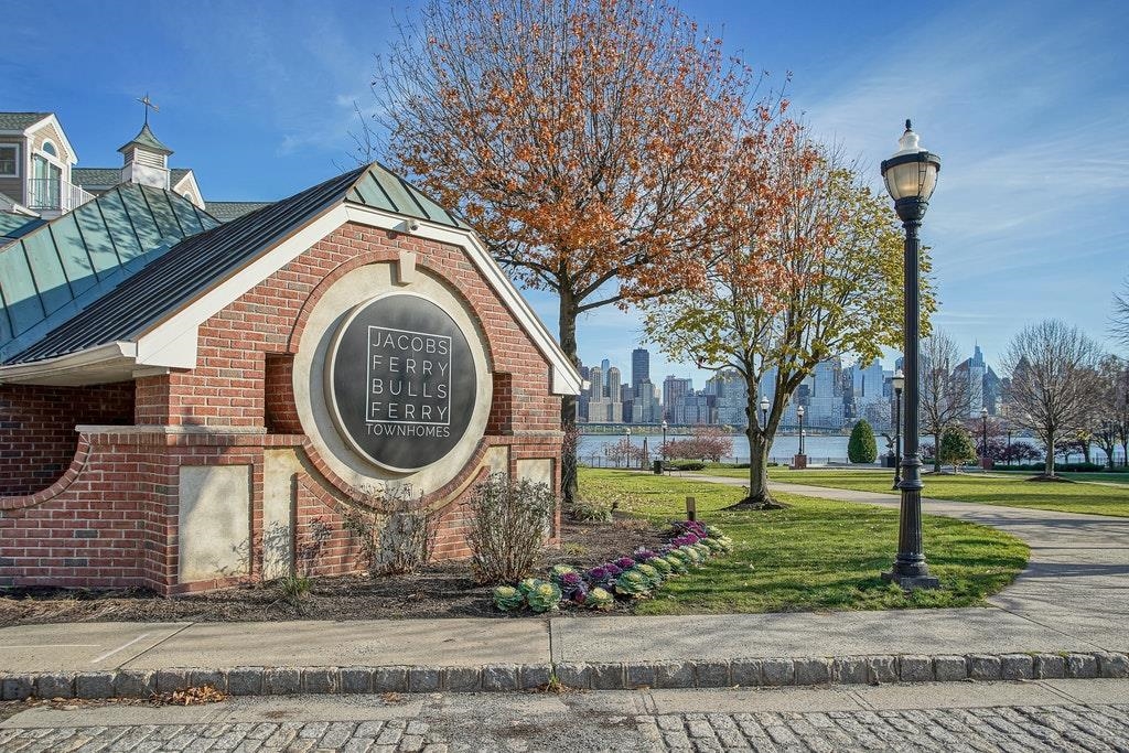 333 Oswego Ct #333, West New York, New Jersey image 50