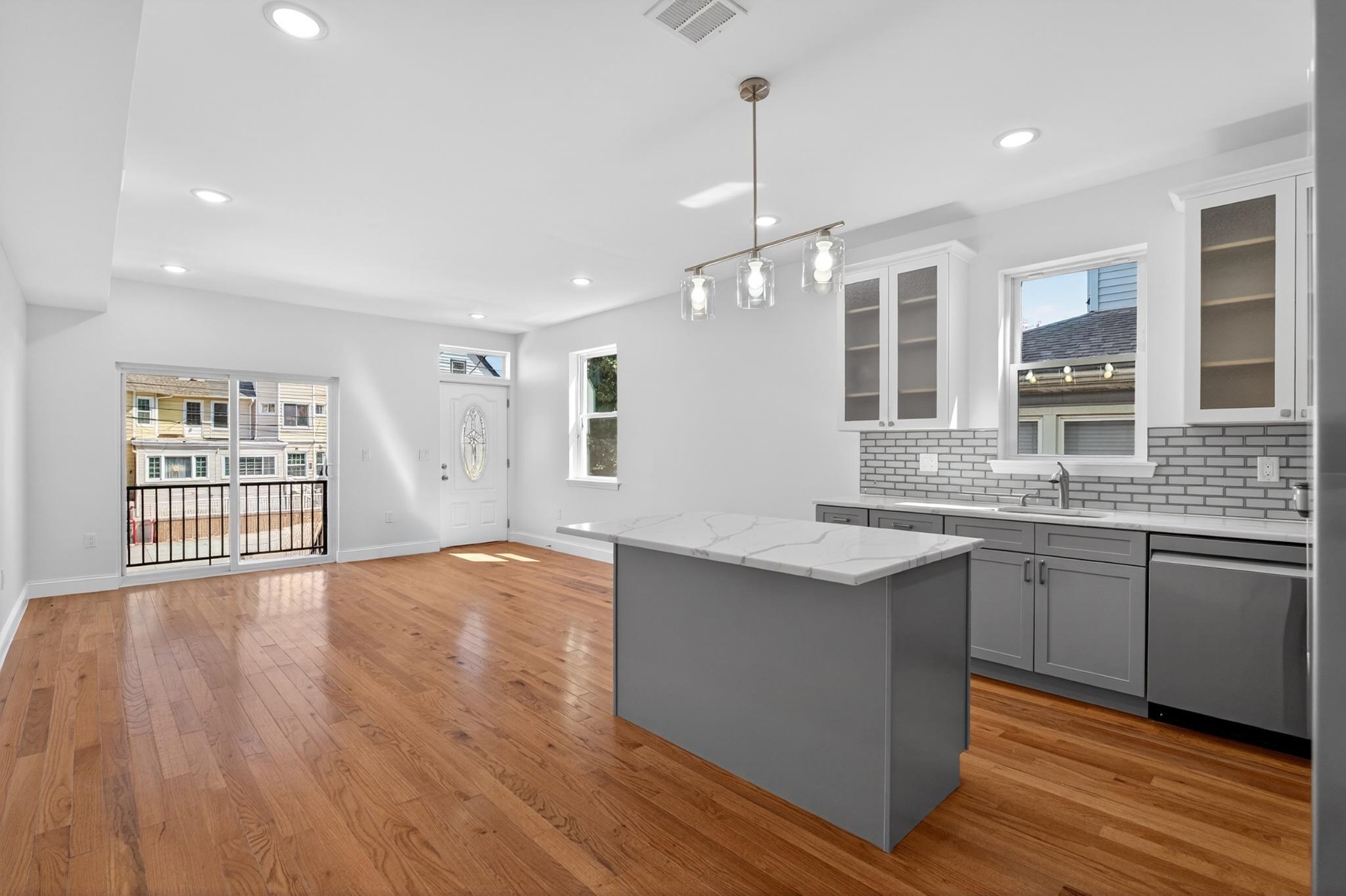 92 WEST 6TH ST 1 - Photo 4