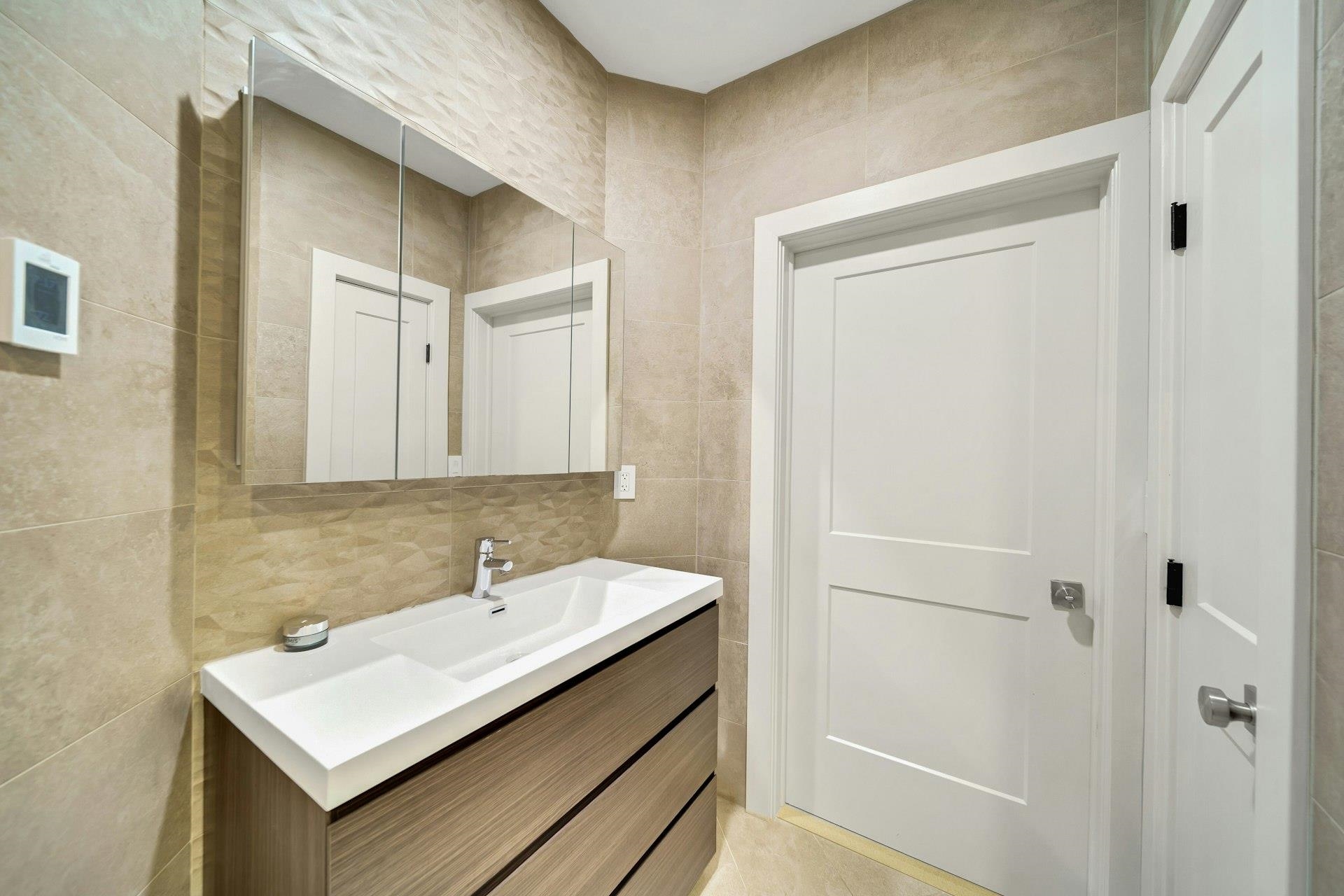 24 Avenue At Port Imperial #200, West New York, New Jersey image 23