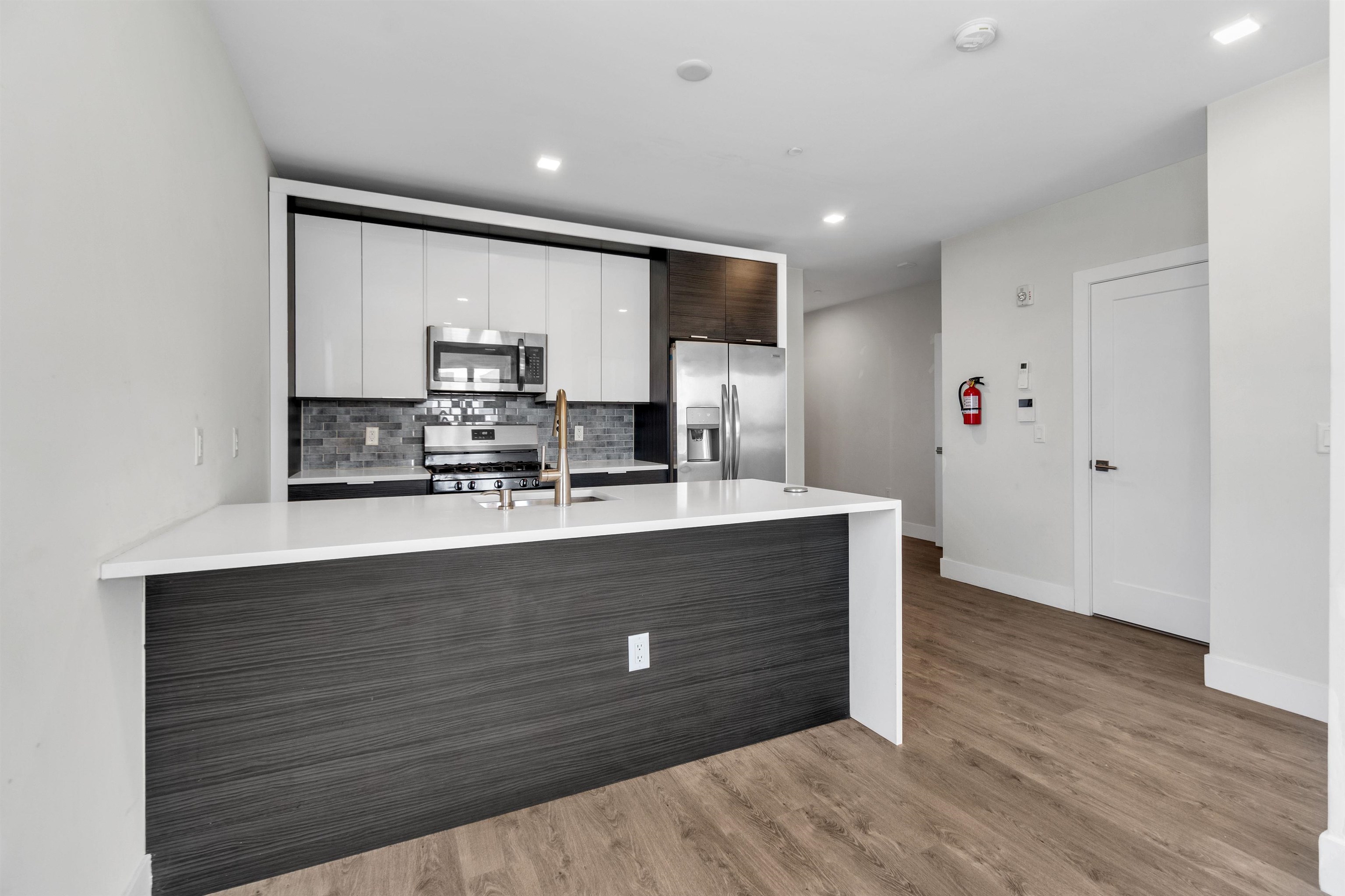 62 69th St #401, Guttenberg, New Jersey image 9