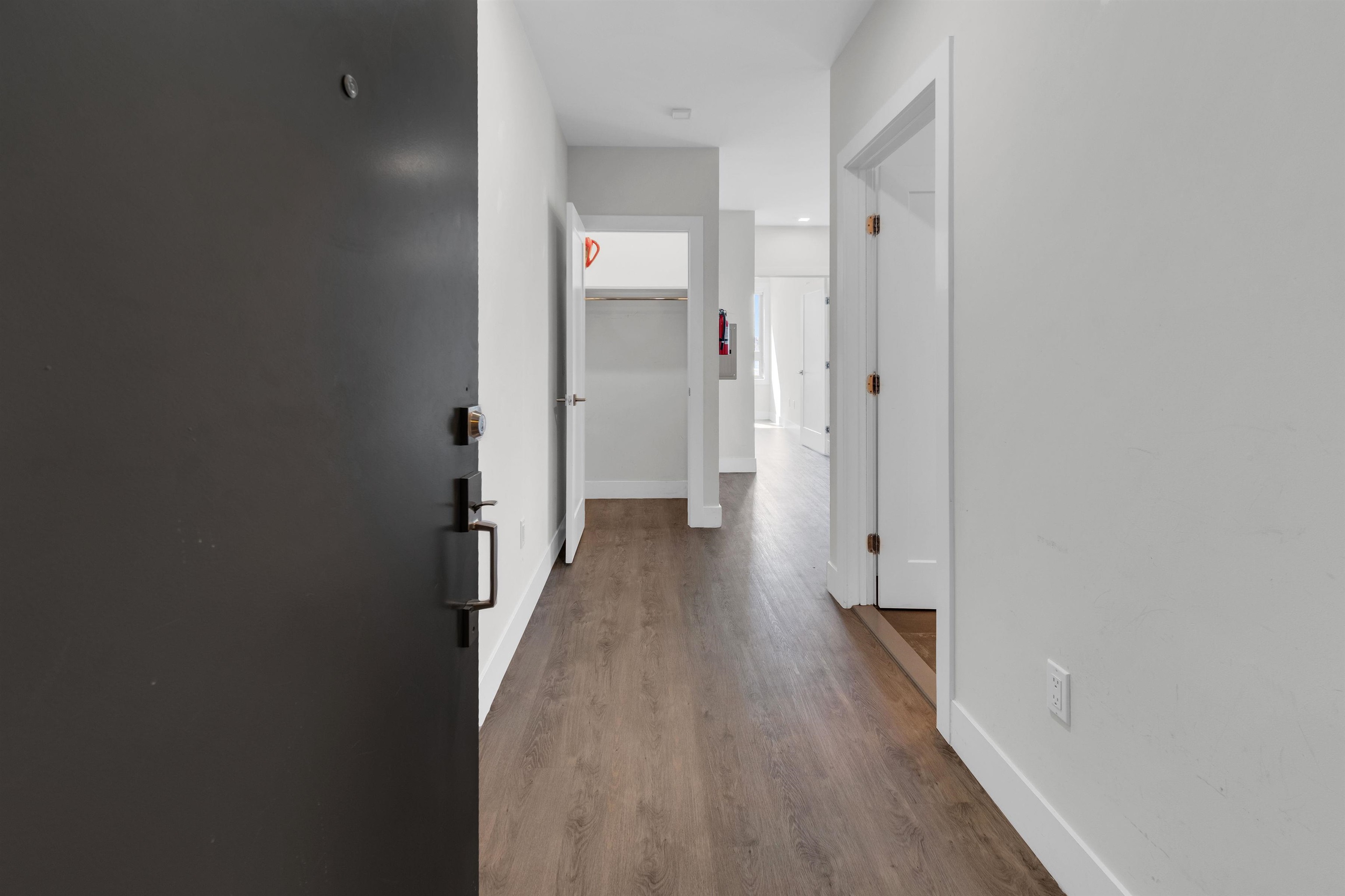 62 69th St #401, Guttenberg, New Jersey image 4