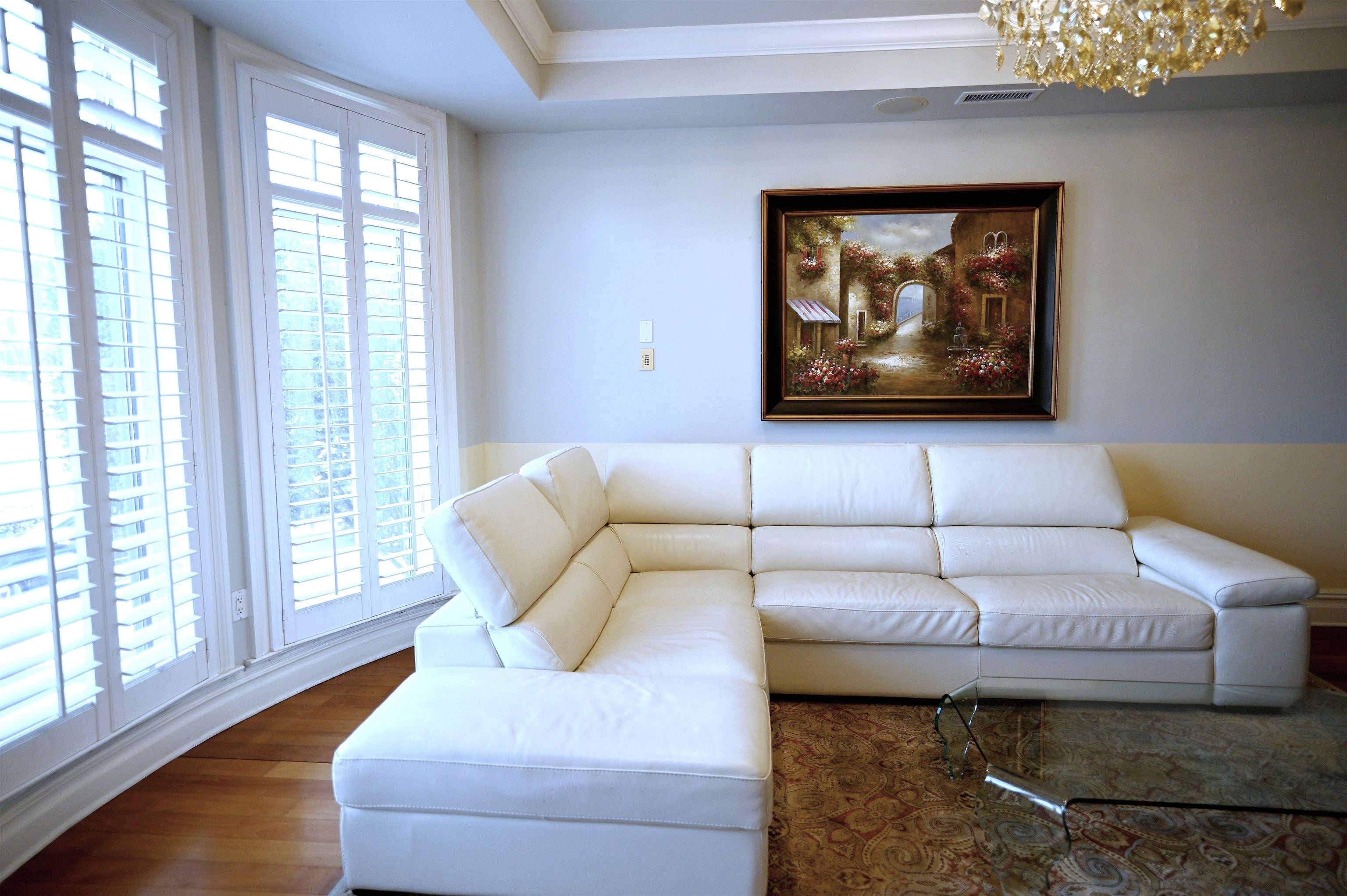 4 HENLEY PL 4