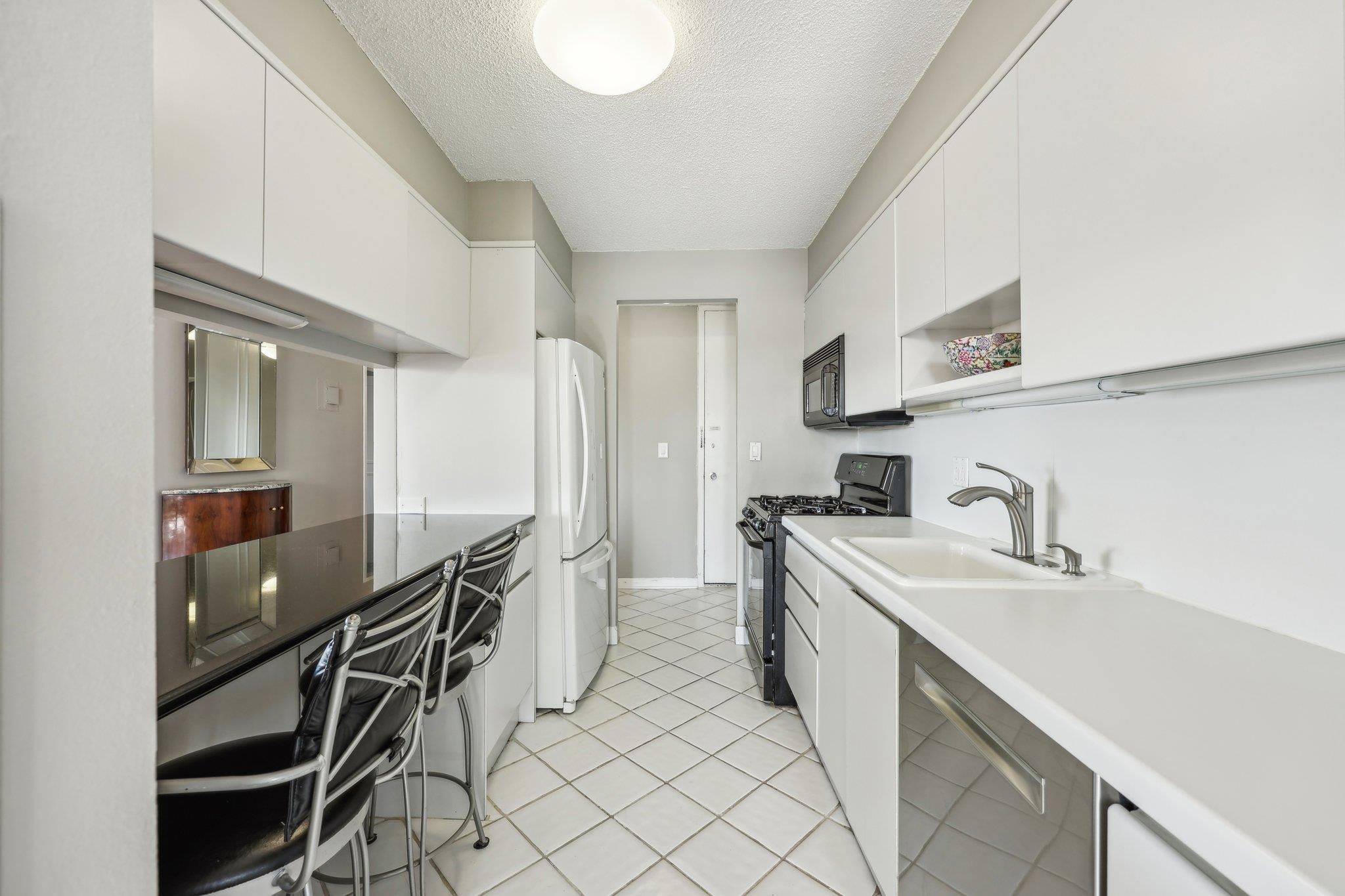 555 North Ave #11F, Fort Lee, New Jersey image 4