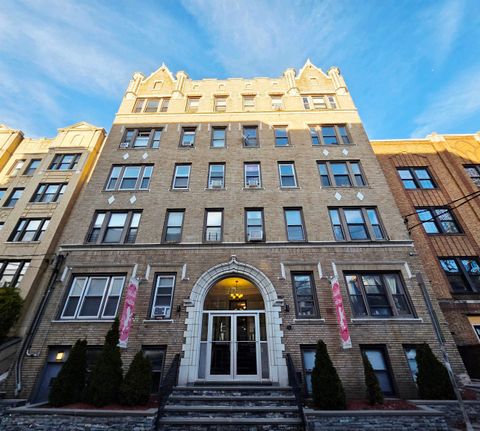 Homes For Rent - 106 Glenwood Ave #503<br/> Jersey City, NJ 07306