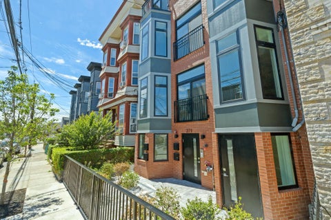 Condo For Sale - 271 Webster Ave #4<br/> Jersey City, NJ 07307