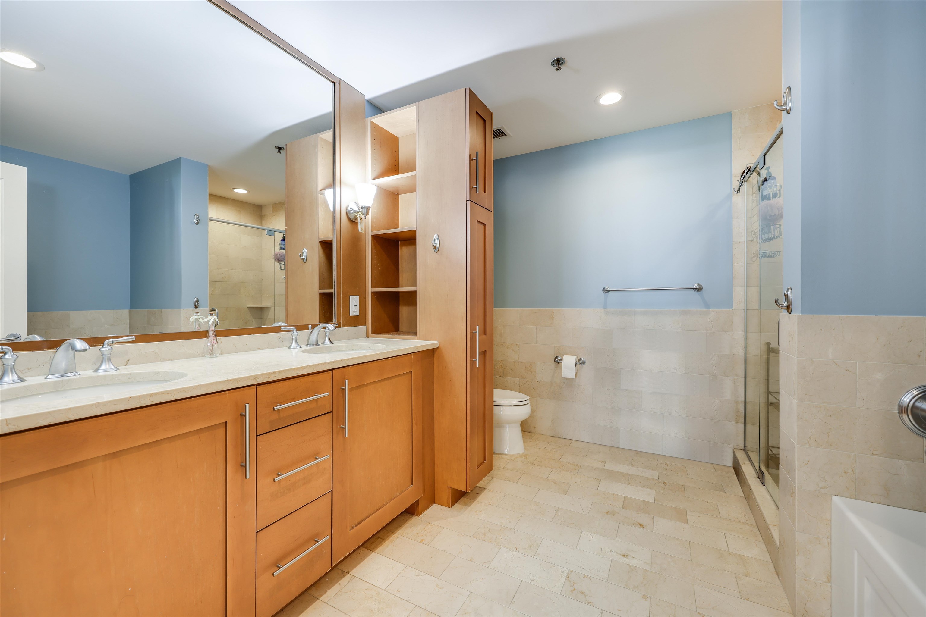 1125 Maxwell Lane #515, Hoboken, New Jersey image 14