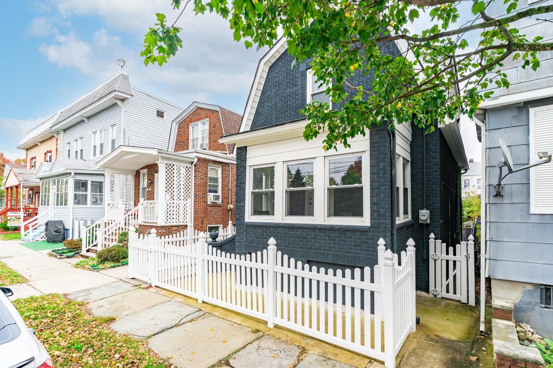 104 BRIGHTON AVE