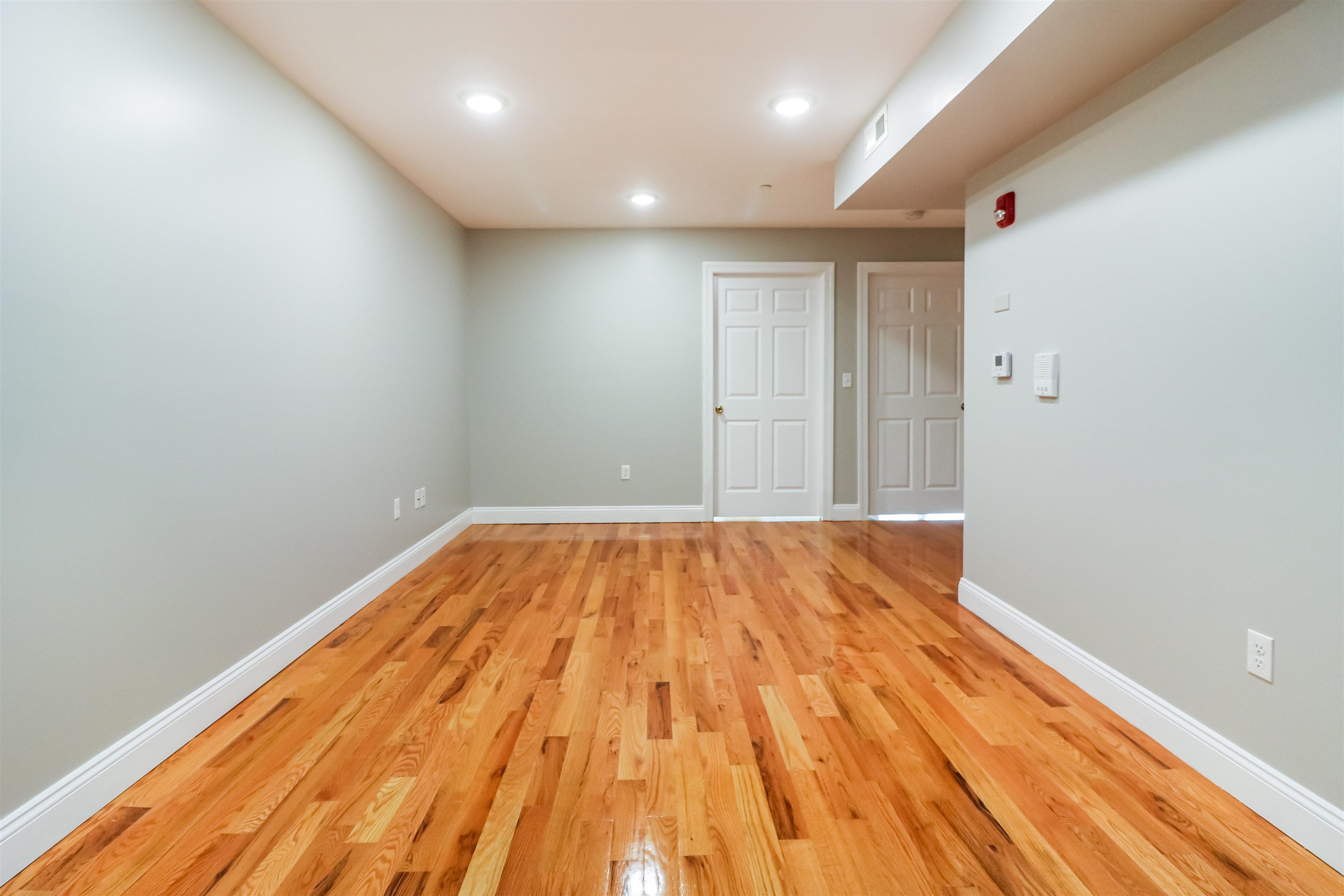381 COMMUNIPAW AVE 401