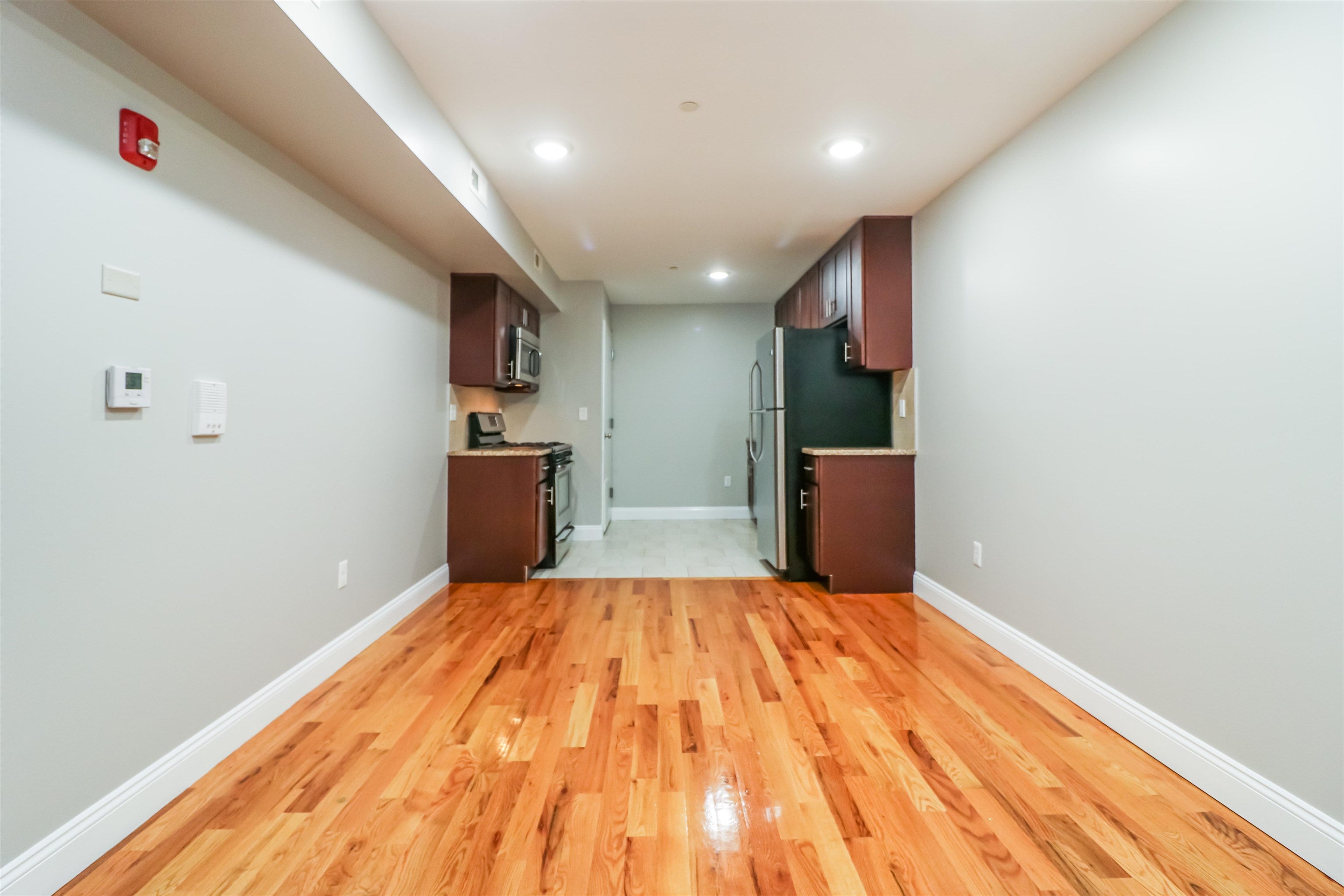 381 COMMUNIPAW AVE 401